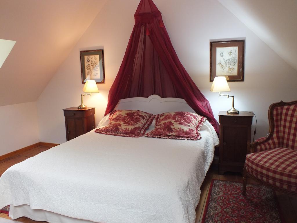Château de Nazé Vivy Quarto foto